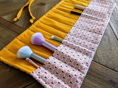 Cosmetic Brush Eye Pencil Travel Roll || 13 Pocket Felt-Lined Roll for Travel Makeup Storage || Art Deco Blush Design
